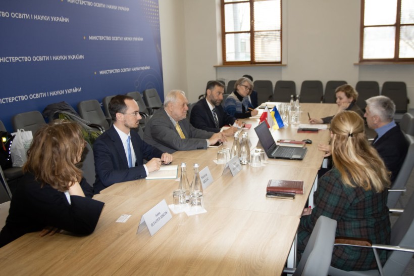 У МОН відбулася зустріч щодо спільних досліджень учених з України, Польщі та США