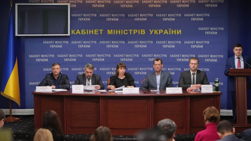 Міносвіти не залишить жодної дитини з тимчасово окупованих територій Криму і Донбасу, яка хоче здобувати українську освіту, - Павло Полянський