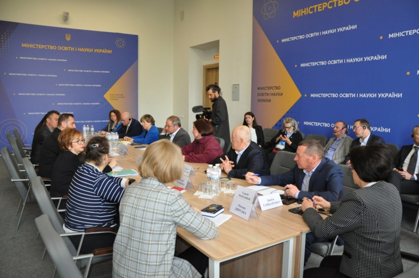 Відбулася зустріч Оксена Лісового з делегацією Всесвітньої федерації профспілок «Інтернаціонал освіти»