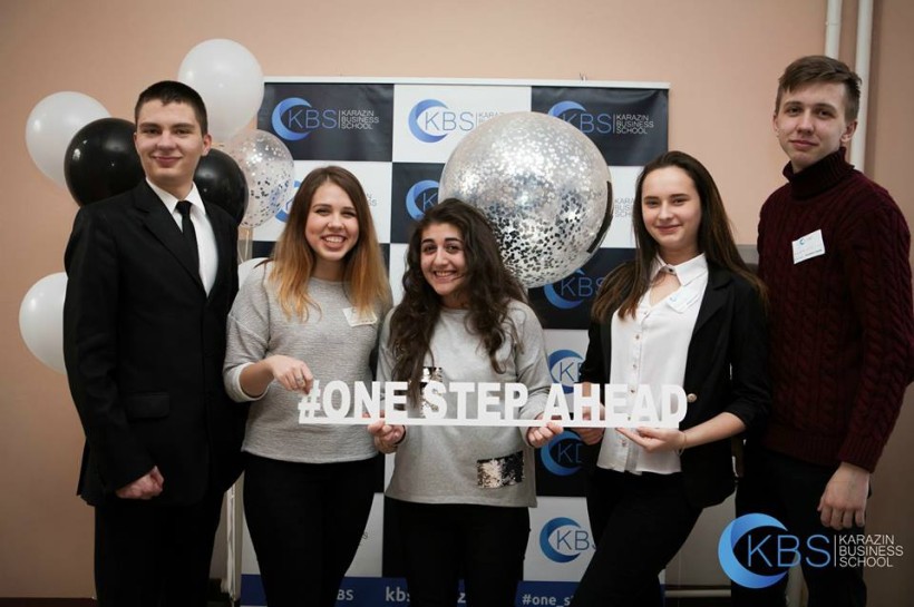 Школа бізнесу ХНУ провела турнір для старшокласників Karazin Business Challenge