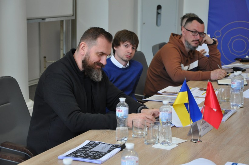 Оксен Лісовий провів зустріч щодо роботи пілотних ЗВО із представниками Благодійного фонду «Повір у себе» та Посольства Швейцарської Конфедерації в Україні
